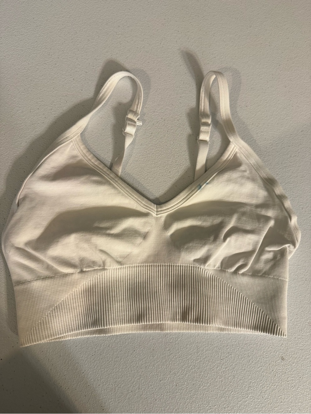 Lululemon Ebb to Street Sports Bra Light Support C/D Cup White size 4